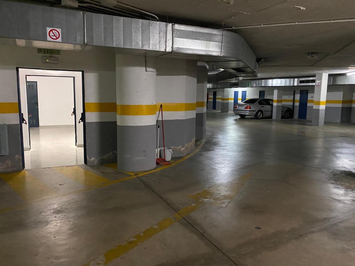 Acogedor Piso Con Parking Santa Justa Sevilha Exterior foto